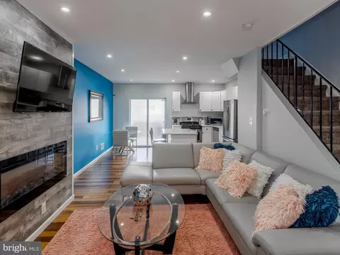2649 S 73rd St, Philadelphia, PA 19153