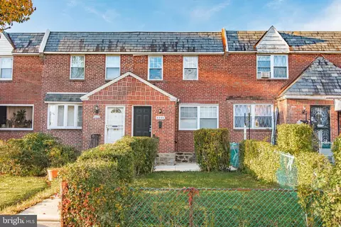 8446 Michener Ave, Philadelphia, PA 19150