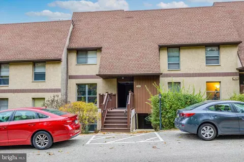 419 Shawmont Ave #D, Philadelphia, PA 19128