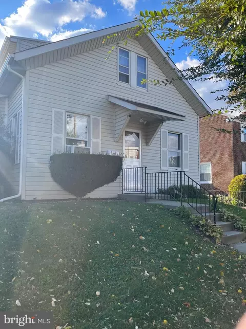 4312 Higbee St, Philadelphia, PA 19135