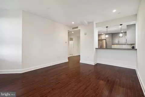111 S 15th St #2108, Philadelphia, PA 19102