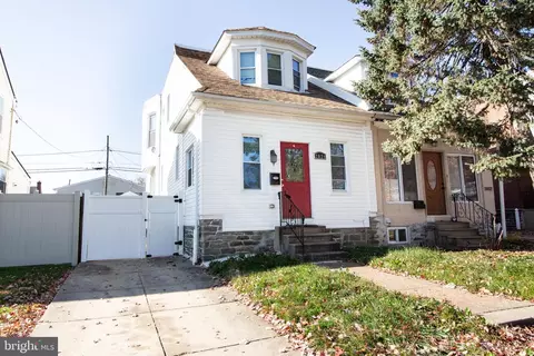 2024 Ripley St, Philadelphia, PA 19152