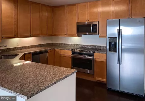 717 S Columbus Blvd #1213, Philadelphia, PA 19147