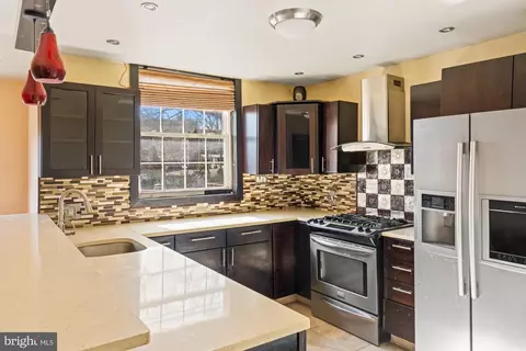 816 69th Ave, Philadelphia, PA 19126