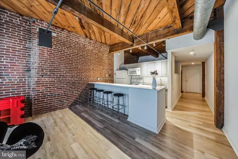 315 New St #505, Philadelphia, PA 19106