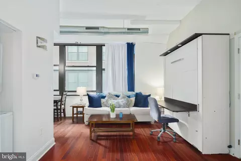 1100 S Broad St #204B, Philadelphia, PA 19146