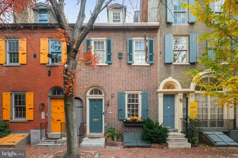 323 S Camac St, Philadelphia, PA 19107