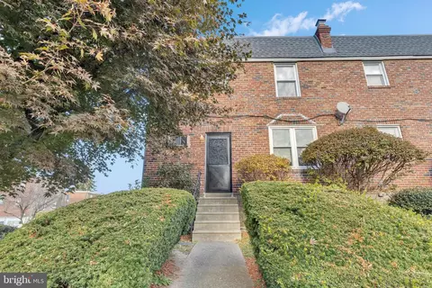 901 E Slocum St, Philadelphia, PA 19150