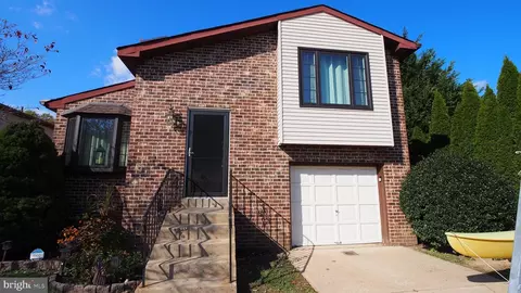 13030 Trina Dr, Philadelphia, PA 19116