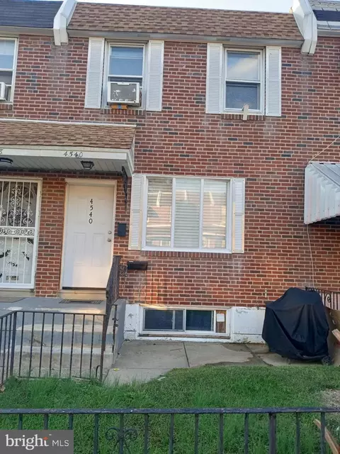 4540 Tampa St, Philadelphia, PA 19120