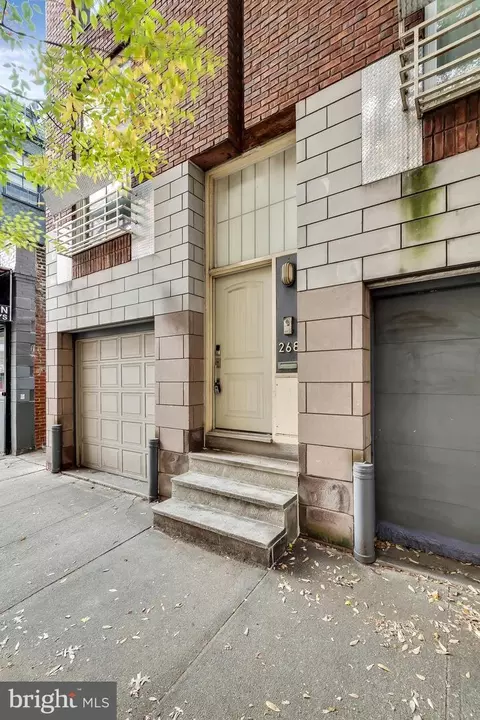 268 S 11th St, Philadelphia, PA 19107