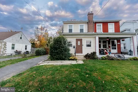 9522 Dungan Rd, Philadelphia, PA 19115