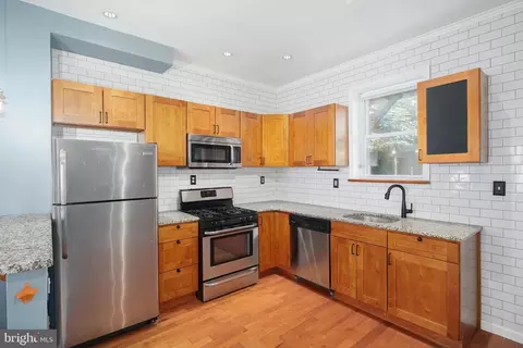 1019 S Bouvier St, Philadelphia, PA 19146