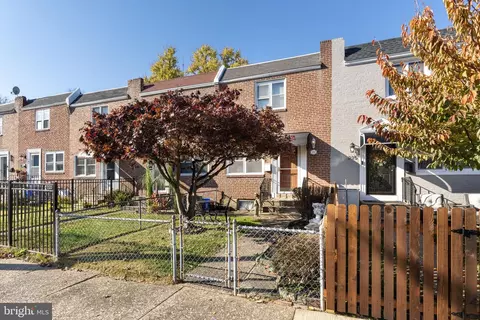 213 Overlook Rd, Philadelphia, PA 19128