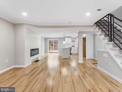 8438 Forrest Ave, Philadelphia, PA 19150