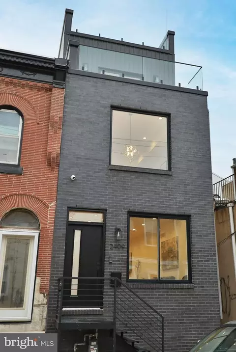 2409 Oakford St, Philadelphia, PA 19146