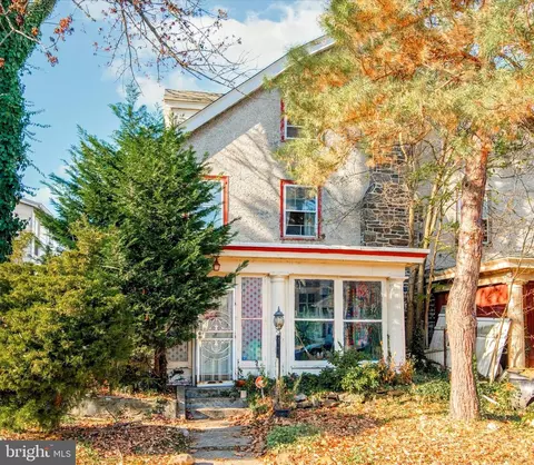 928 Wynnewood Rd, Philadelphia, PA 19151