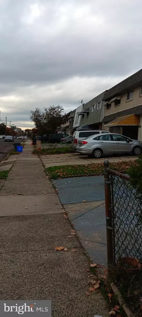 1113 W Jefferson St, Philadelphia, PA 19122