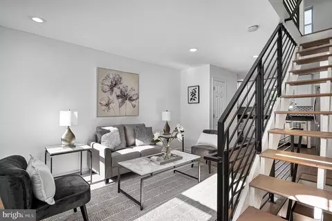 1527 Manton St, Philadelphia, PA 19146