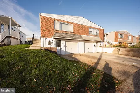 9840 Cowden St, Philadelphia, PA 19115
