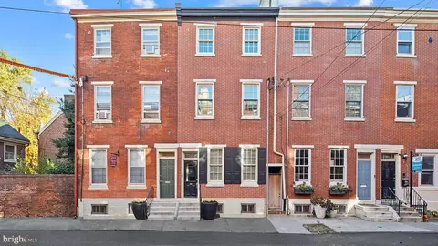 124 Pemberton St, Philadelphia, PA 19147