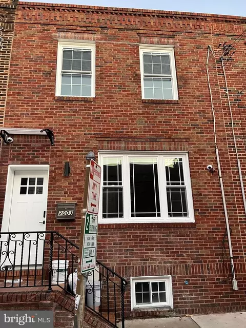 2003 S 13th St, Philadelphia, PA 19148