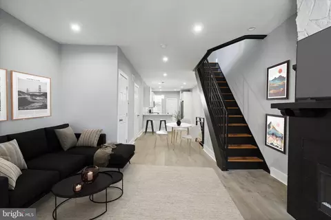 203 W Clapier St, Philadelphia, PA 19144