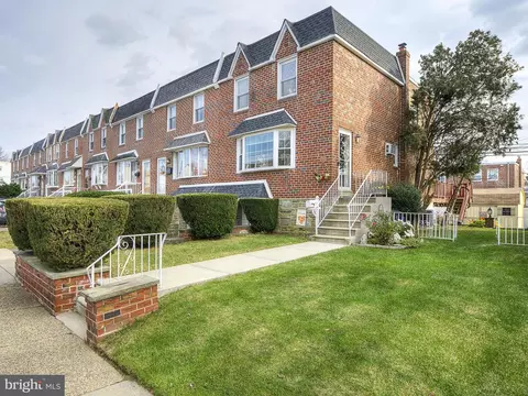 11721 Millbrook Rd, Philadelphia, PA 19154