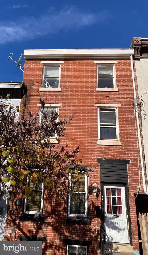 2226 Sepviva St, Philadelphia, PA 19125