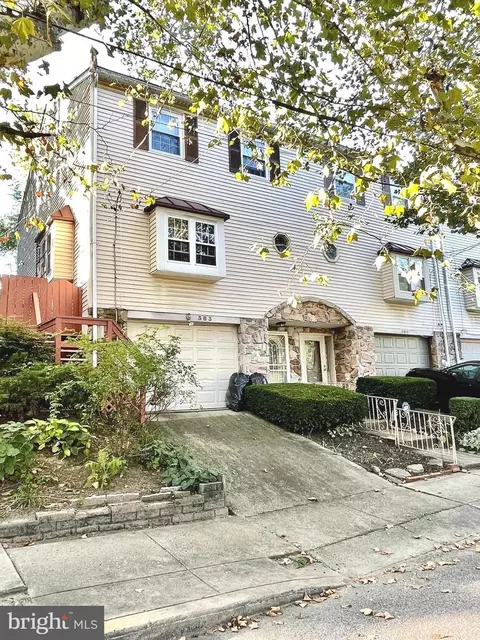 383 E Gorgas Ln, Philadelphia, PA 19119