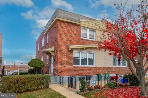 1923 Goodnaw St, Philadelphia, PA 19115