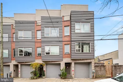 120 Ellsworth St, Philadelphia, PA 19147