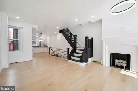 5829 Washington Ave, Philadelphia, PA 19143
