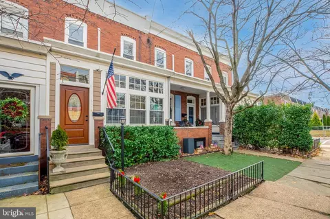 451 Seville St, Philadelphia, PA 19128