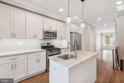 1922 S Lambert St, Philadelphia, PA 19145