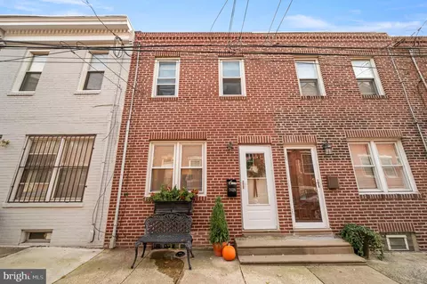 2628 Catharine St, Philadelphia, PA 19146