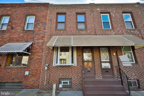 2631 Webb St, Philadelphia, PA 19125