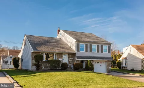 2818 Chelfield St, Philadelphia, PA 19136