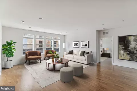 600 S 24th St #214, Philadelphia, PA 19146
