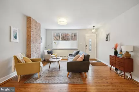 1634 S Iseminger St, Philadelphia, PA 19148