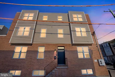 2126 S 4th St, Philadelphia, PA 19148