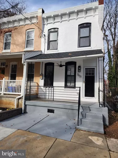 3921 Folsom St, Philadelphia, PA 19104