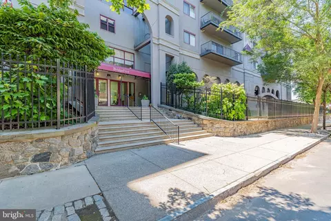 3750 78 Main St #404, Philadelphia, PA 19127