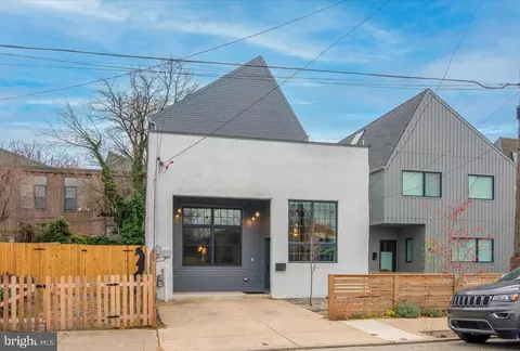 56 W Queen Ln, Philadelphia, PA 19144