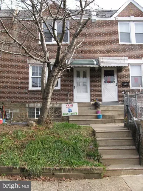 4555 Oakmont St, Philadelphia, PA 19136