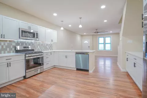 5737 Leonard St, Philadelphia, PA 19149