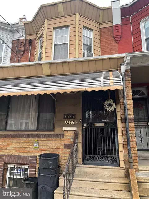 2221 Moore St, Philadelphia, PA 19145