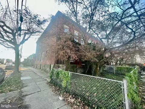 5100 Willows Ave, Philadelphia, PA 19143