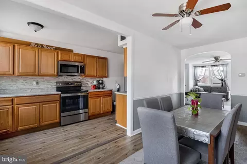 613 Adams Ave, Philadelphia, PA 19120