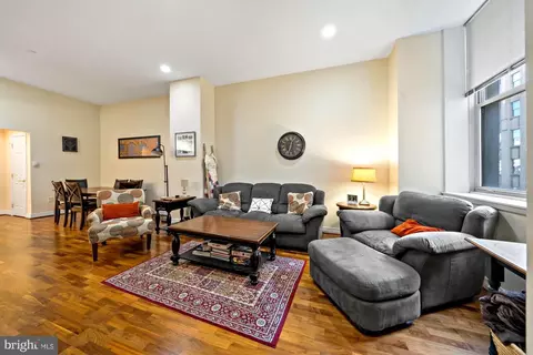 1600 Arch St #1606, Philadelphia, PA 19103